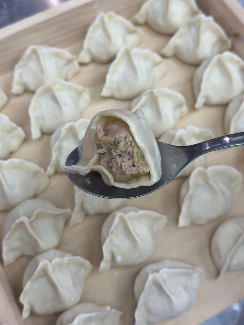 [图片：芹菜猪肉水饺]